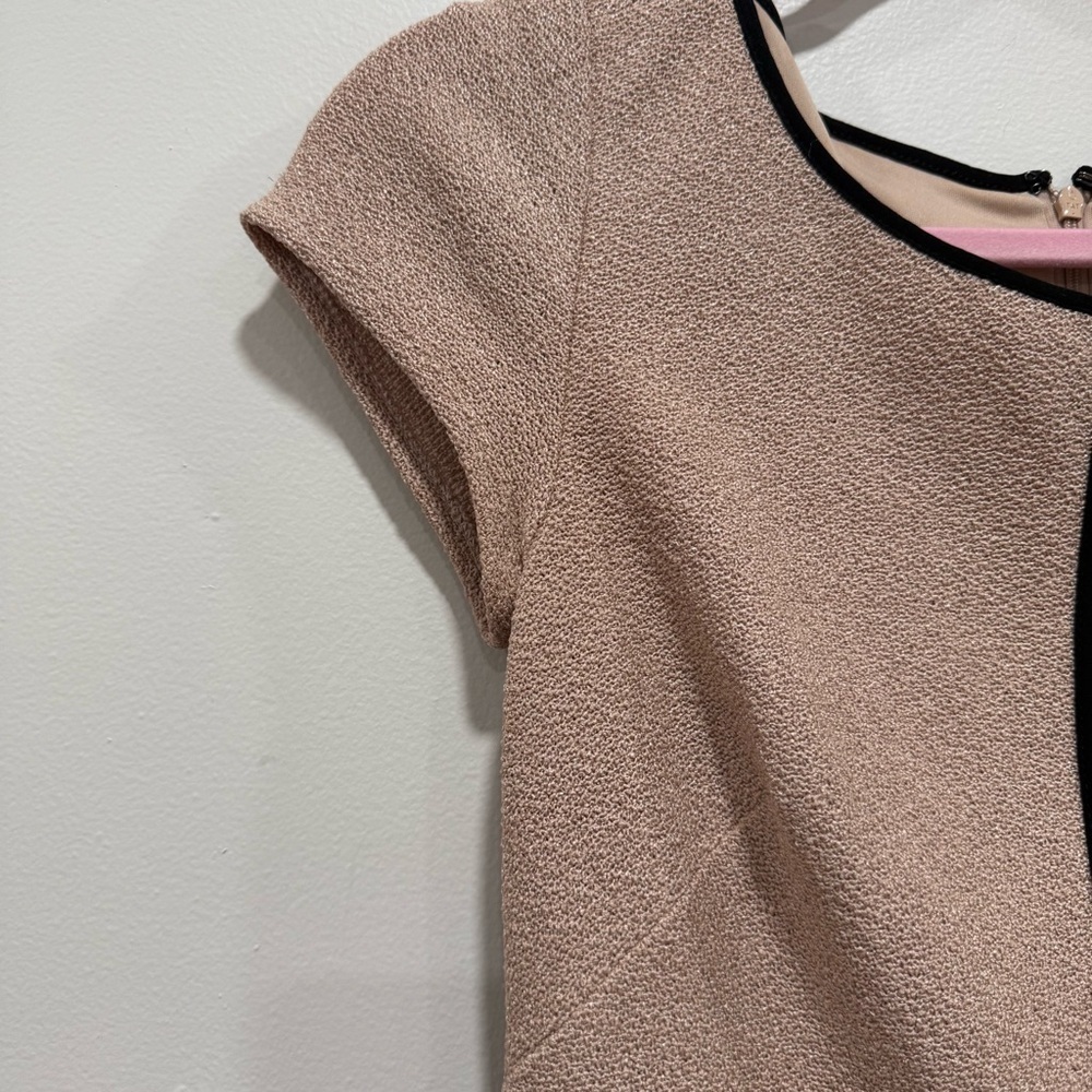 Ann Taylor color block contrast dress 0 - Picture 6 of 12